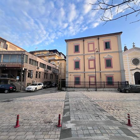 Bobi Hotel Shkodër Esterno foto