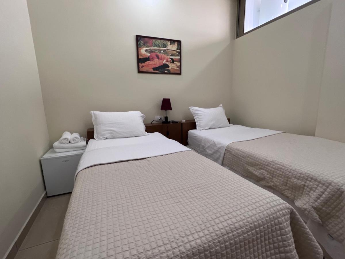 Bobi Hotel Shkodër Esterno foto