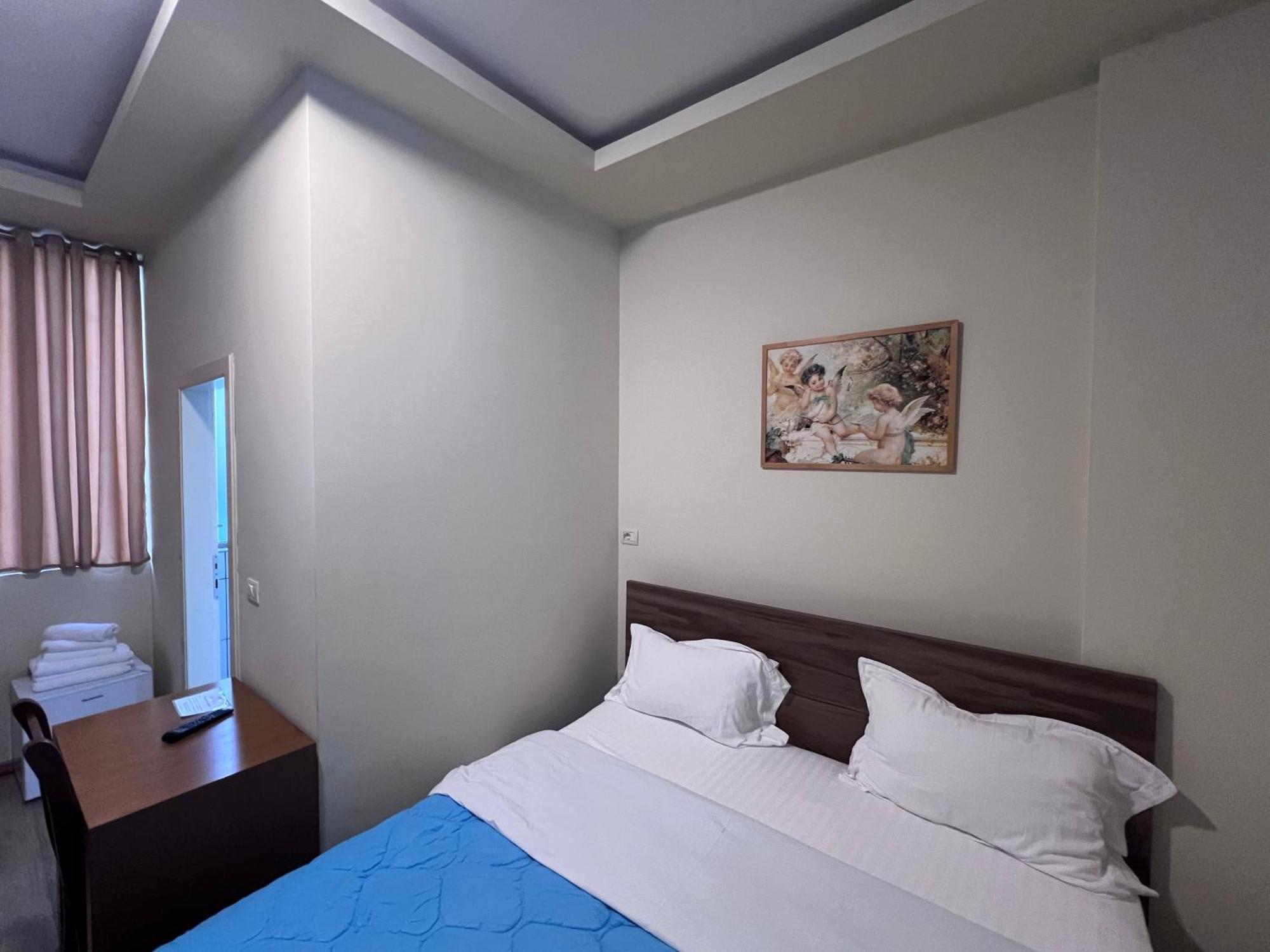 Bobi Hotel Shkodër Esterno foto