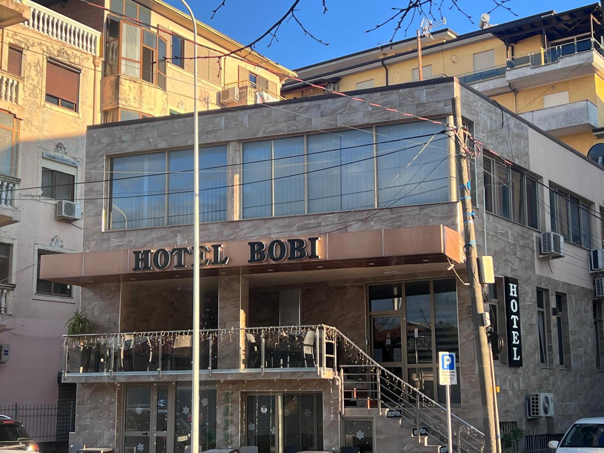 Bobi Hotel Shkodër Esterno foto