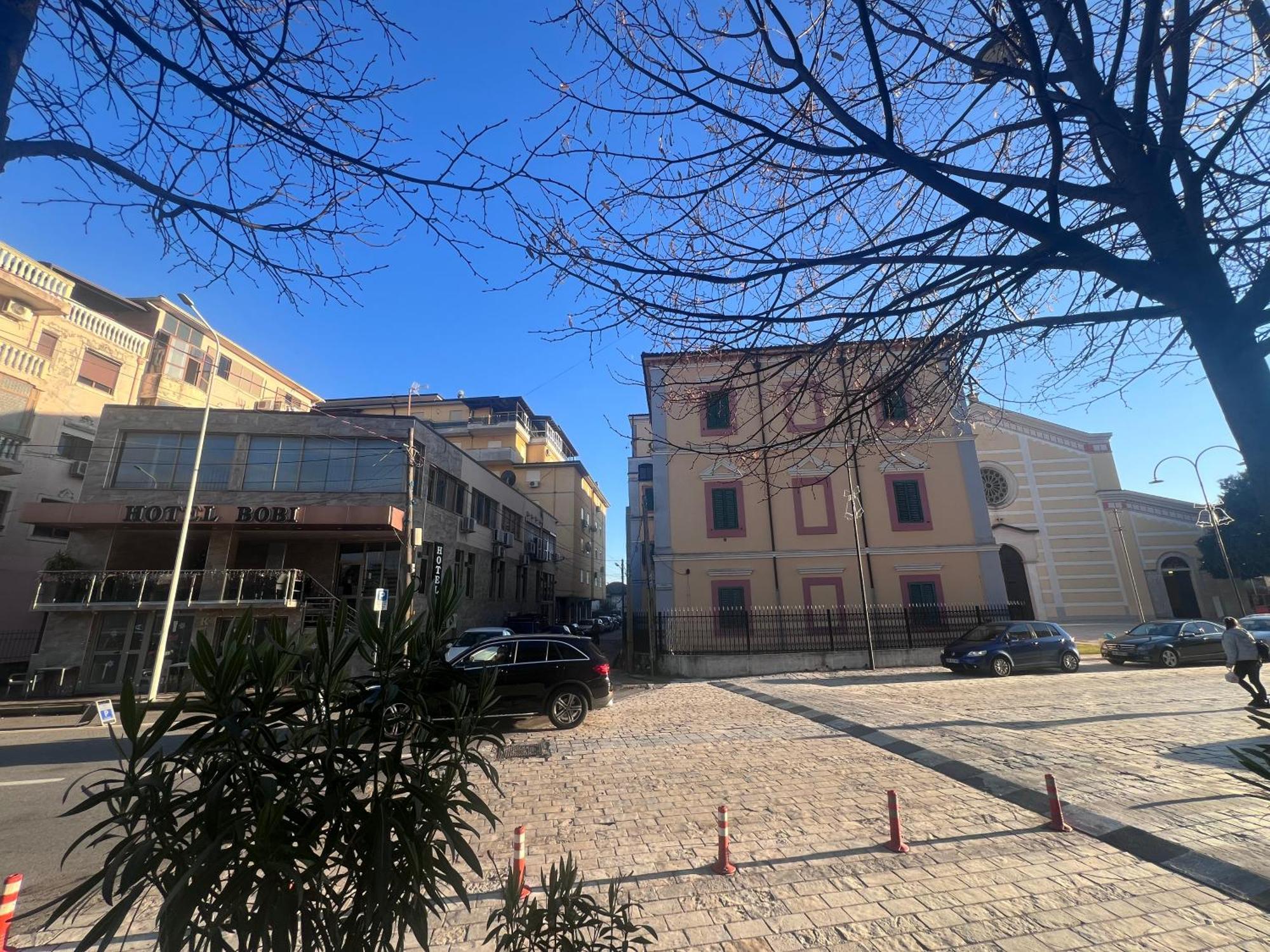 Bobi Hotel Shkodër Esterno foto