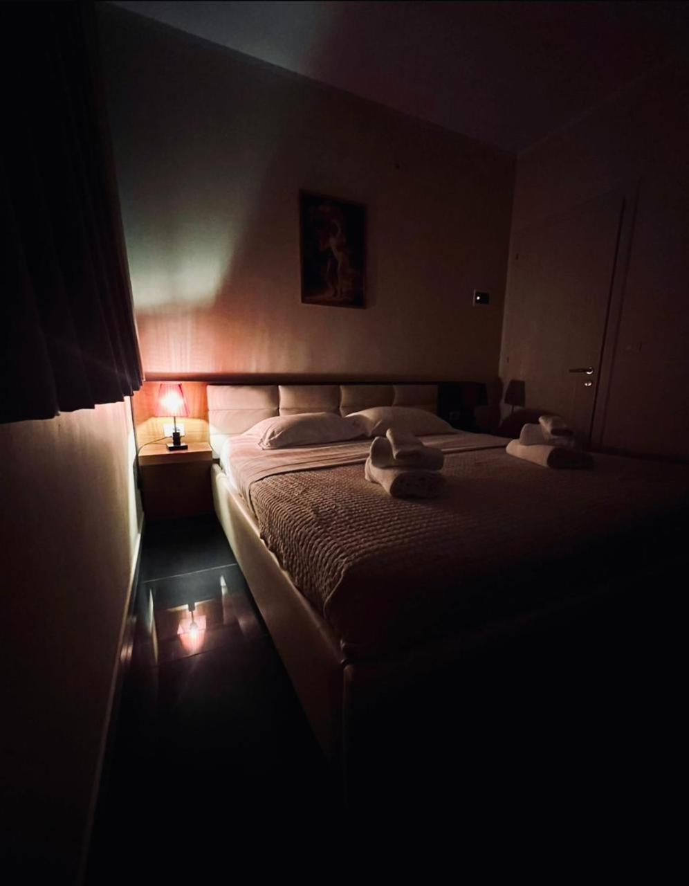 Bobi Hotel Shkodër Esterno foto
